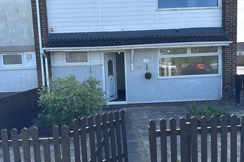 4 bedroom semi-detached house to rent, Beautifully Refurbished 4-Bedroom Home with Spacious Garden