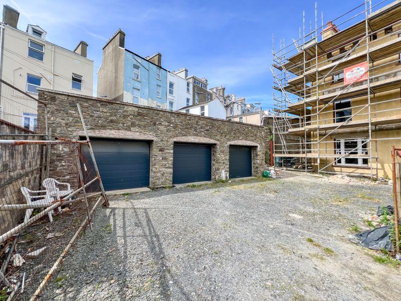 11 Harris Terrace,