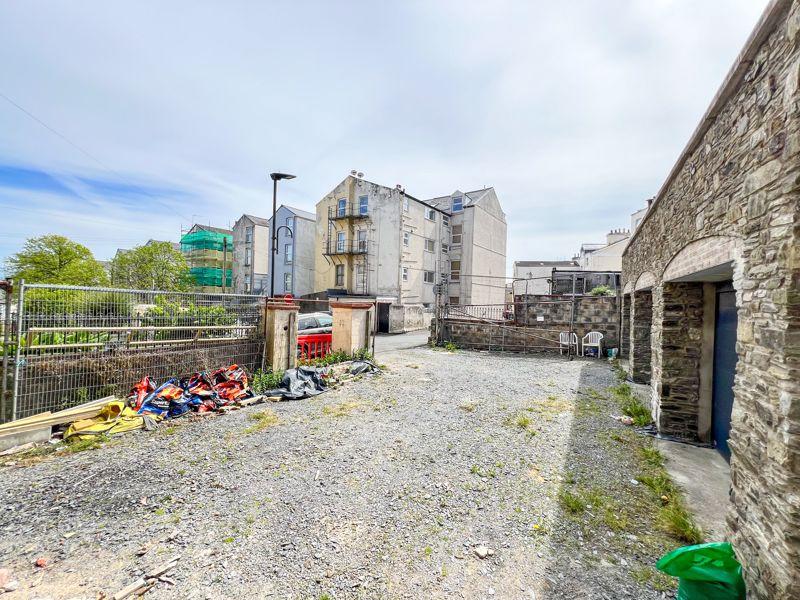 11 Harris Terrace,