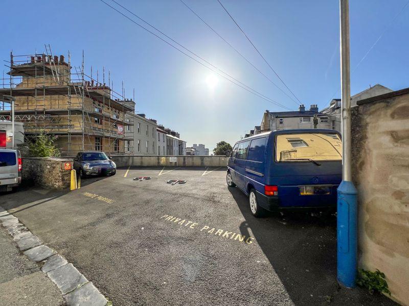 11 Harris Terrace,
