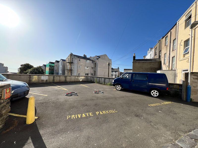 11 Harris Terrace,