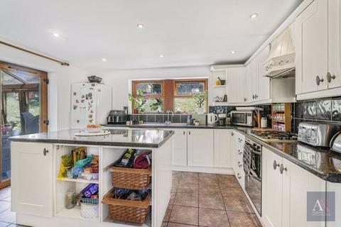 6 bedroom detached house for sale, Top O Th Hill Road, Todmorden, OL14 6QA