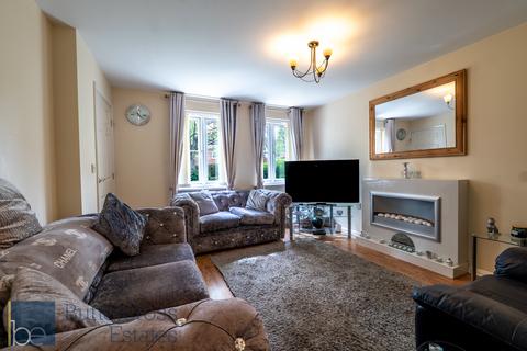 3 bedroom terraced house for sale, Pach Way, Fernwood, NG24 3UP