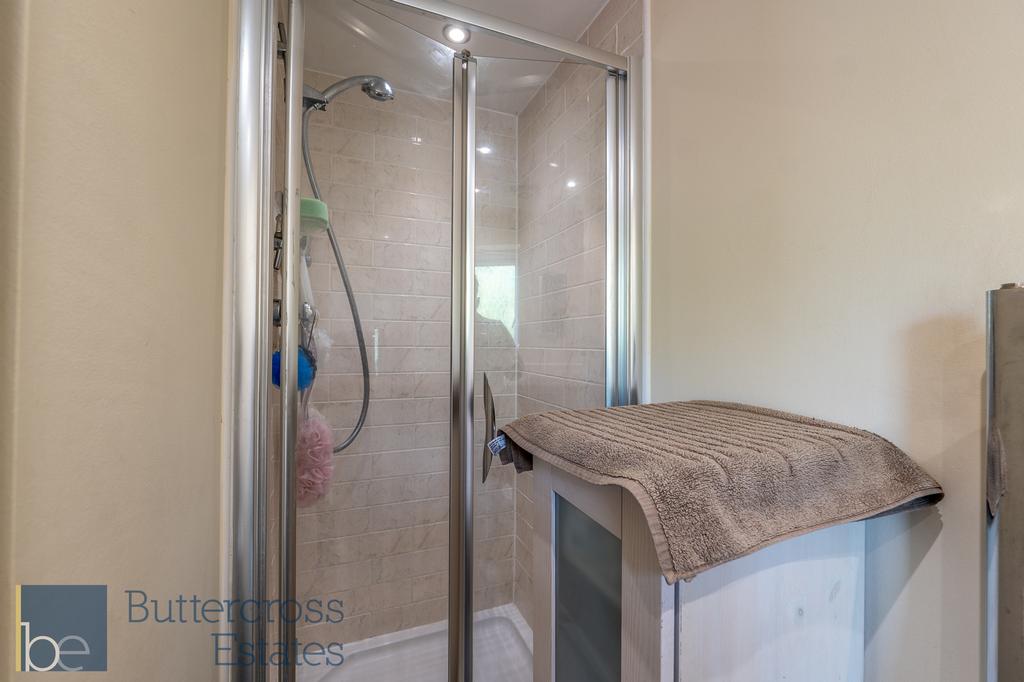 En-Suite Shower