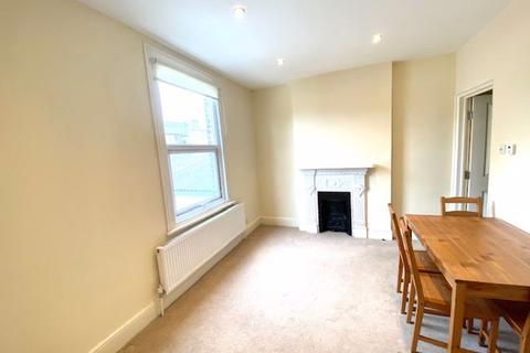 Studio to rent, Haydons Road, London SW19