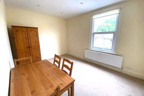 Studio to rent, Haydons Road, London SW19