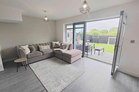 11 Delf Hill Close, Low Moor, Bradford, BD12 0AJ