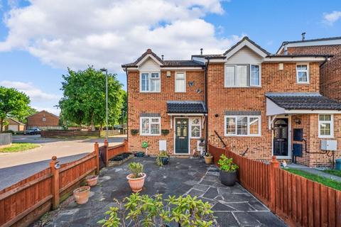 13 Chelsea Close, Worcester Park, KT4 7SF