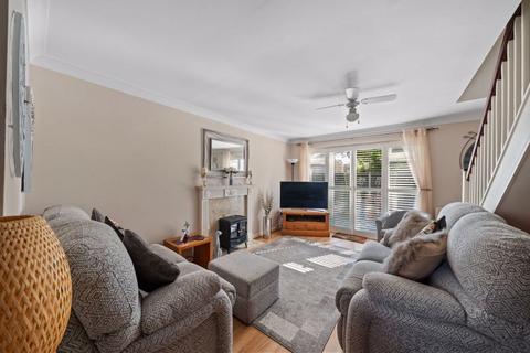 13 Chelsea Close, Worcester Park, KT4 7SF