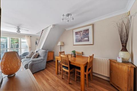 13 Chelsea Close, Worcester Park, KT4 7SF