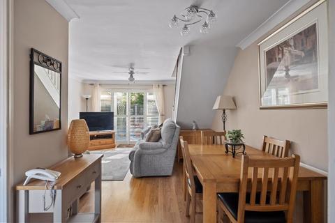 13 Chelsea Close, Worcester Park, KT4 7SF