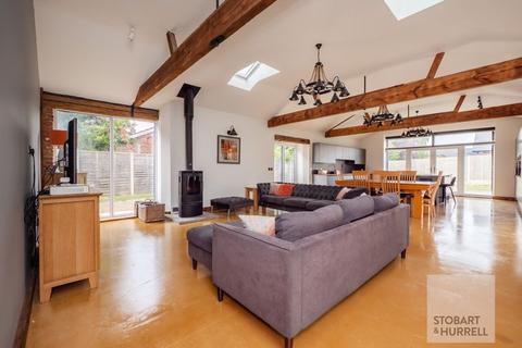 4 bedroom barn conversion for sale, Back Lane, Great Yarmouth NR29