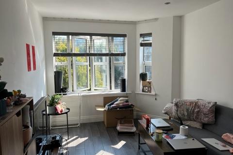 1 bedroom apartment to rent, Bramber Court, Eaton Gardens
