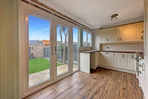 21 Burton Close, Corringham, Stanford-le-hope, SS17 7SB