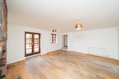 undefined, Off Roman Road, Stourbridge DY7