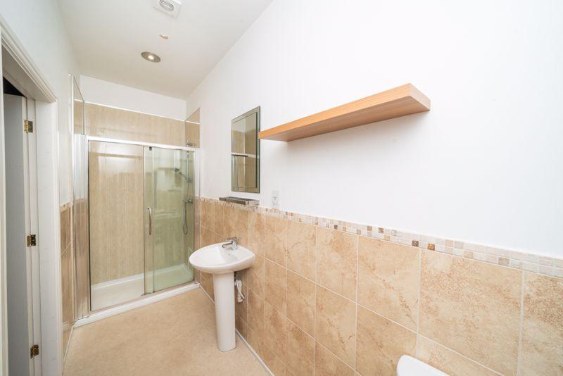 Bedroom 3 en suite