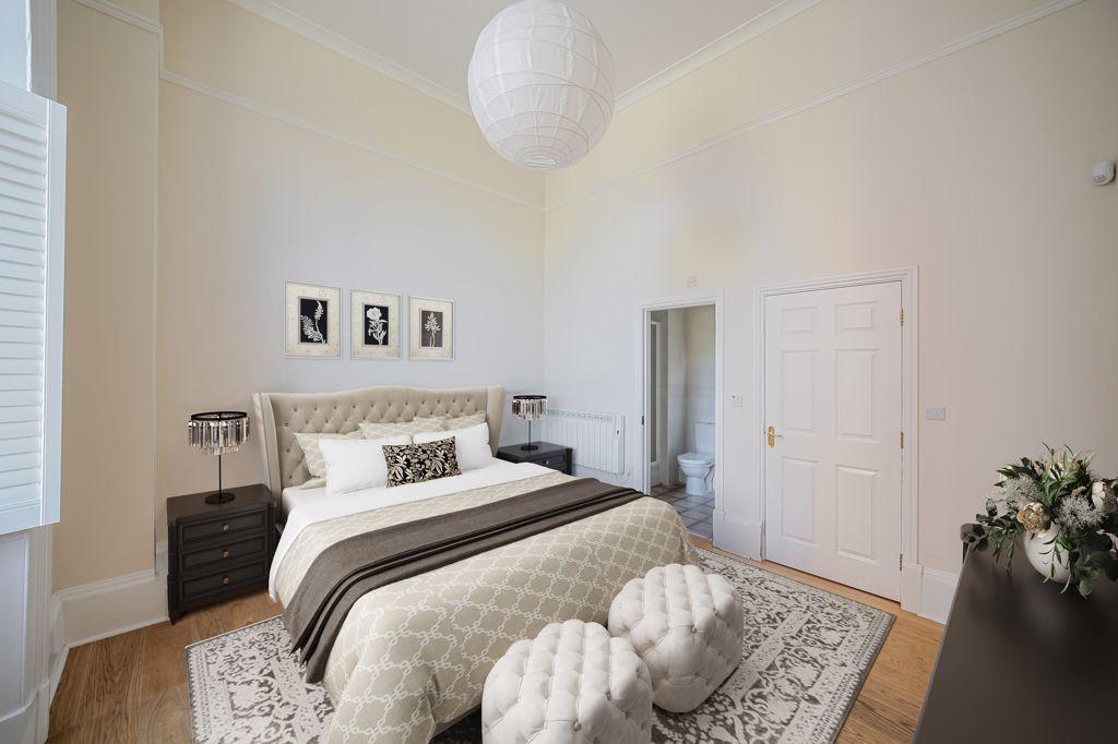 Principal bedroom