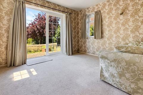 3 bedroom detached house for sale, Place Road, Cowes PO31