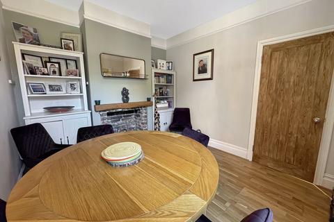 3 bedroom semi-detached house for sale, Newport Road, Cowes PO31