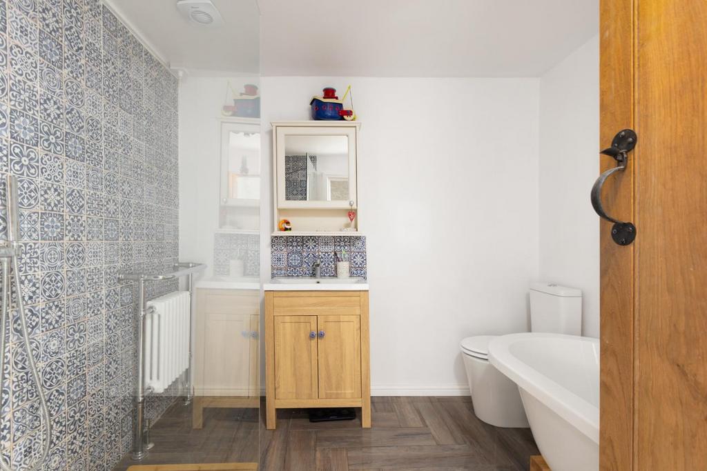 82 Fir Tree Lane, BS5-18.jpg