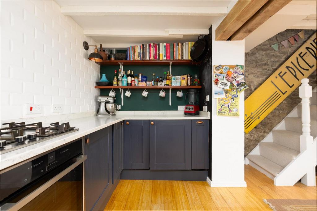82 Fir Tree Lane, BS5-10.jpg