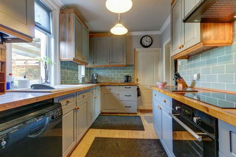 2 Guildford Square, Lynemouth, Morpeth, NE61 5XN
