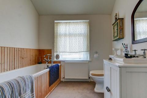 2 Guildford Square, Lynemouth, Morpeth, NE61 5XN