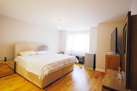 5 bedroom detached house for sale, DAISY CLOSE, LONDON, NW9 8AF
