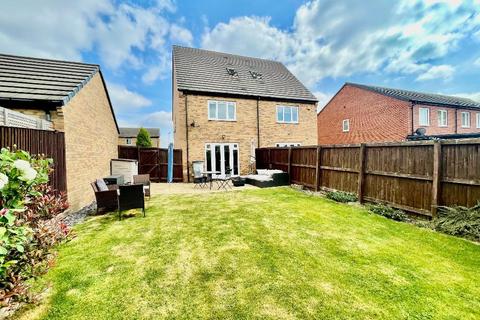3 bedroom semi-detached house for sale, Principal Avenue, Barnsley, S70 6FF