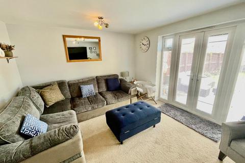 3 bedroom semi-detached house for sale, Principal Avenue, Barnsley, S70 6FF