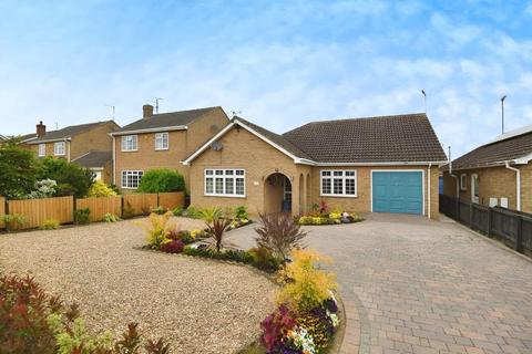 2 bedroom detached bungalow for sale, Blackbear Lane, Walsoken, Wisbech, Cambridgeshire, PE13 3SA