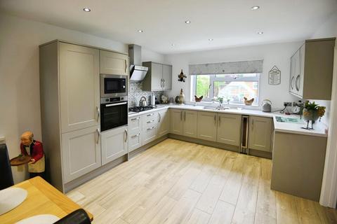 2 bedroom detached bungalow for sale, Blackbear Lane, Walsoken, Wisbech, Cambridgeshire, PE13 3SA