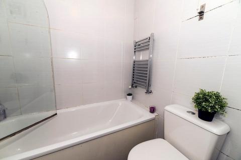 1 bedroom terraced house to rent, Fleeson Street, Manchester, M14 5NG