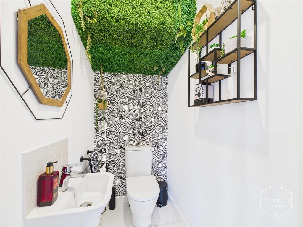 Guest cloakroom