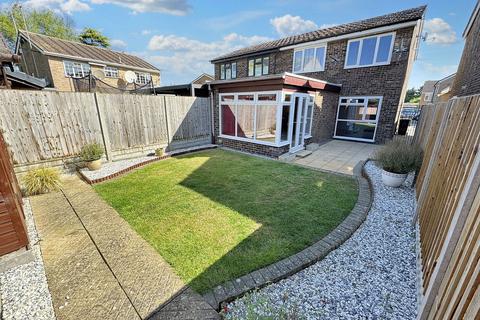 3 bedroom semi-detached house for sale, Guntons Close, Soham