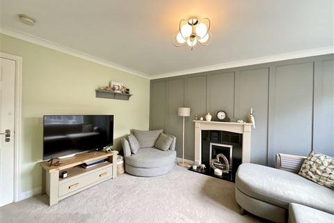 3 bedroom semi-detached house for sale, Grange Farm Drive, Aston, Sheffield, S26 2GY