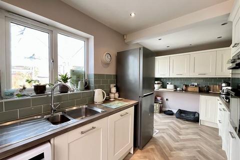 3 bedroom semi-detached house for sale, Grange Farm Drive, Aston, Sheffield, S26 2GY