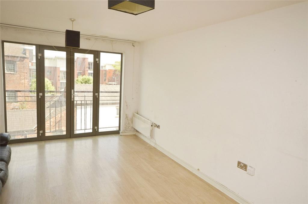 Lounge/ Dining Room