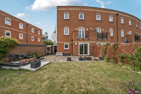 undefined, Minerva Crescent, Gunwharf Quays, Portsmouth