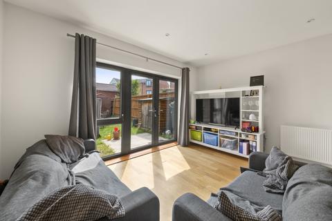 19 Potters Road, Southall, UB2 4AS