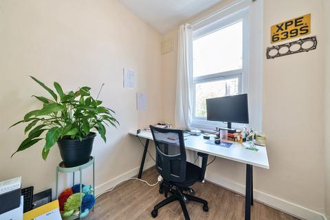 66 Kingsdown Avenue, Ealing, London, W13 9PT