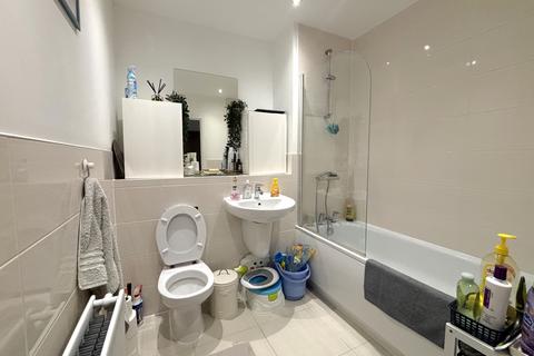 1 bedroom flat to rent, Handley Page Road, Barking IG11