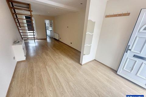2 bedroom terraced house to rent, Luton LU1