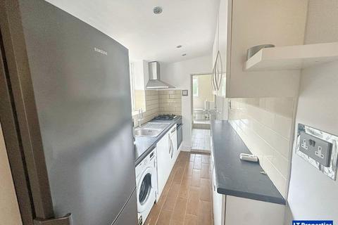 2 bedroom terraced house to rent, Luton LU1