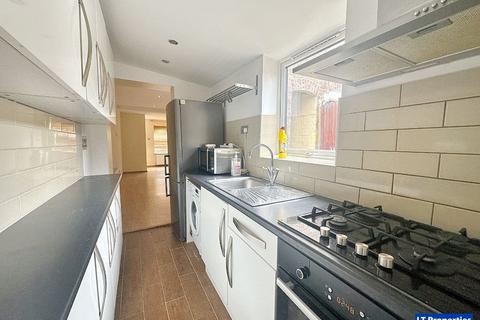 2 bedroom terraced house to rent, Luton LU1