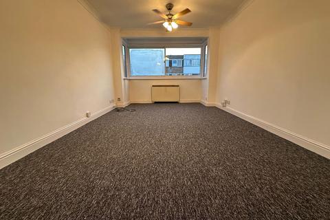 2 bedroom flat to rent, London E11