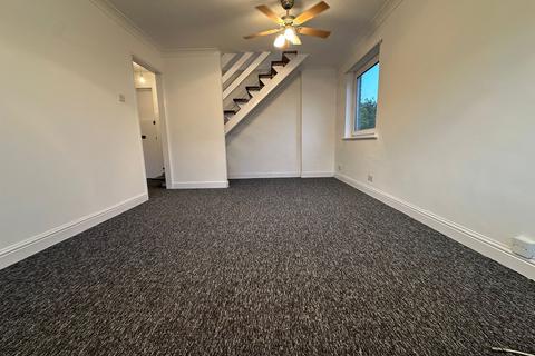 2 bedroom flat to rent, London E11