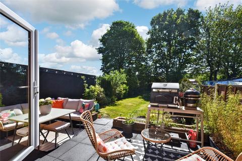 54 Aston Crescent, Leeds, LS13 2DZ