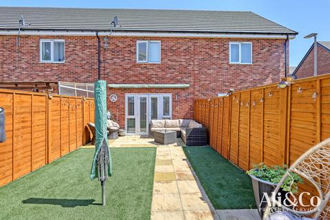 8 Loweswater Way, West Thurrock, Grays, RM20 3BH