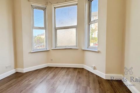 Studio for sale, Blythe Hill, London SE6